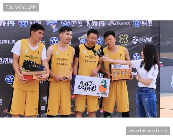 广州网球队大满贯赛表现点评团队配合与战术分析全景回顾