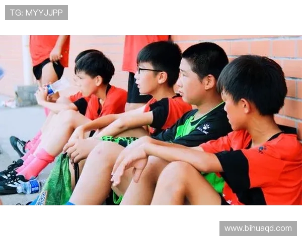 土伦杯精彩对决中国队迎战德国队展现青春风采与足球魅力