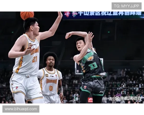 广州与辽宁精彩对决完整视频回顾全场比赛亮点与精彩瞬间一网打尽 广州与辽宁精彩对决完整视频回顾全场比赛亮点与精彩瞬间一网打尽