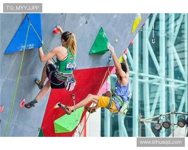 南京攀岩队在城市马拉松中的团队协作表现与挑战分析 南京攀岩队在城市马拉松中的团队协作表现与挑战分析